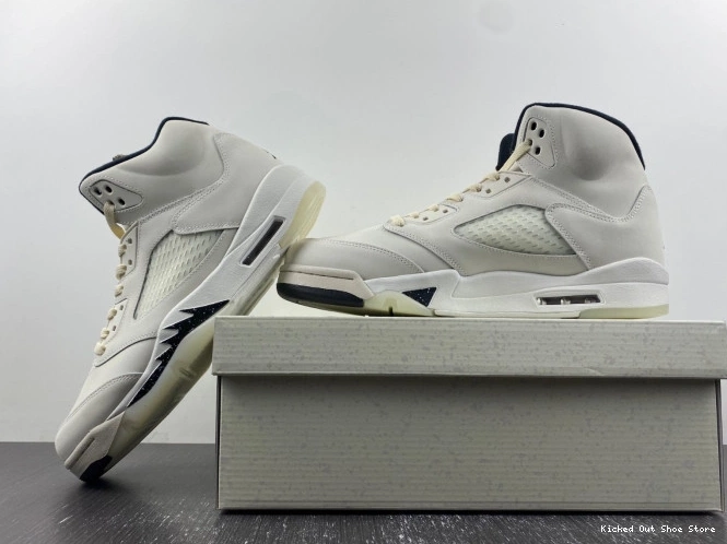 Kicked Out Shoe Store Sail Jordan Air FN7405-100 SE 5 0811